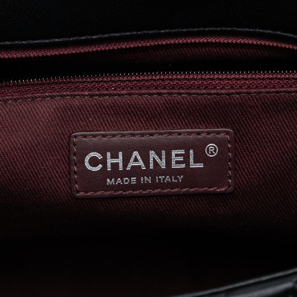 Chanel Black Lambskin Leather Leather Jumbo Classic Chevron Lambskin Double Stitch Single Flap Italy