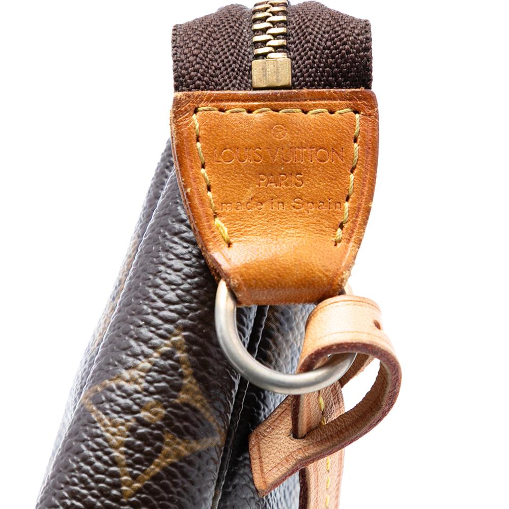 Louis Vuitton B Louis Vuitton Brown Monogram Canvas Fabric Monogram Pochette Accessoires Spain