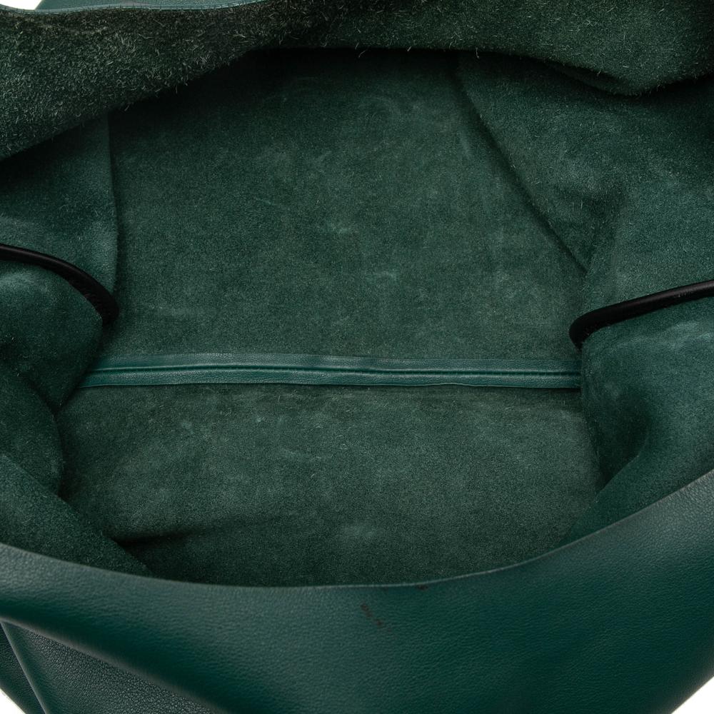 Burberry B Burberry Green Calf Leather Soft Wrapped Chain Shopper Hobo Italy