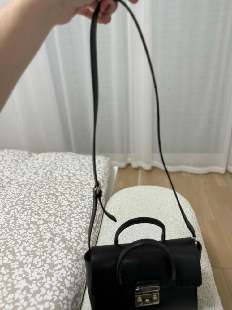 Furla Leather handbag with shoulder strap