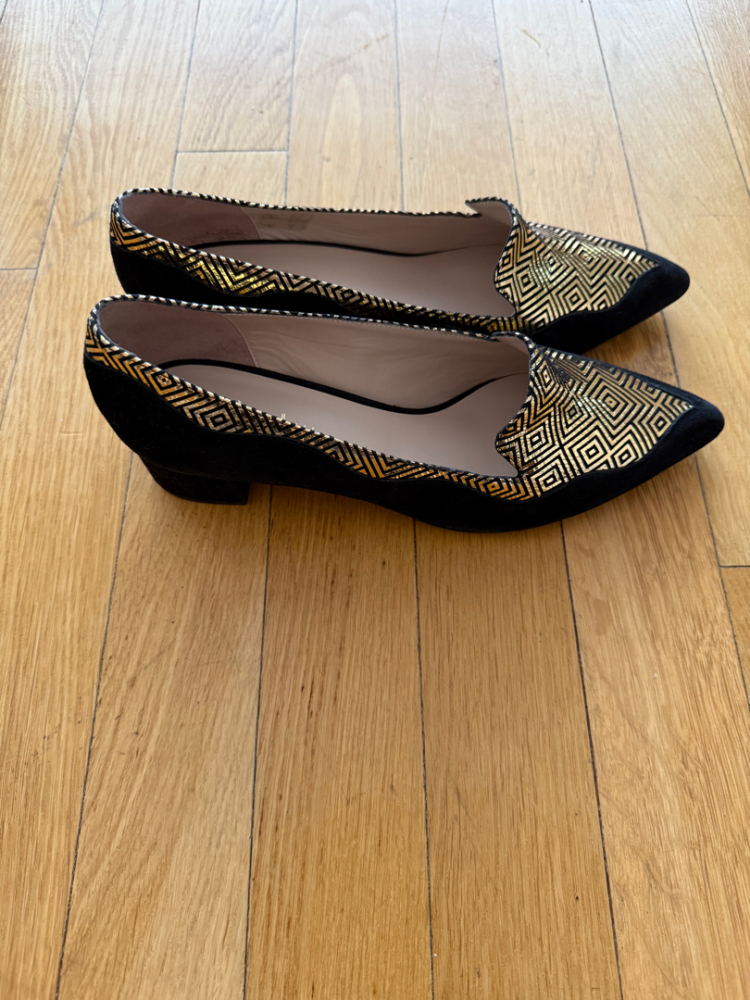 Mellow Yellow Black and gold moccasins with small heels