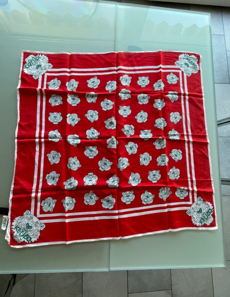 Kenzo Scarf