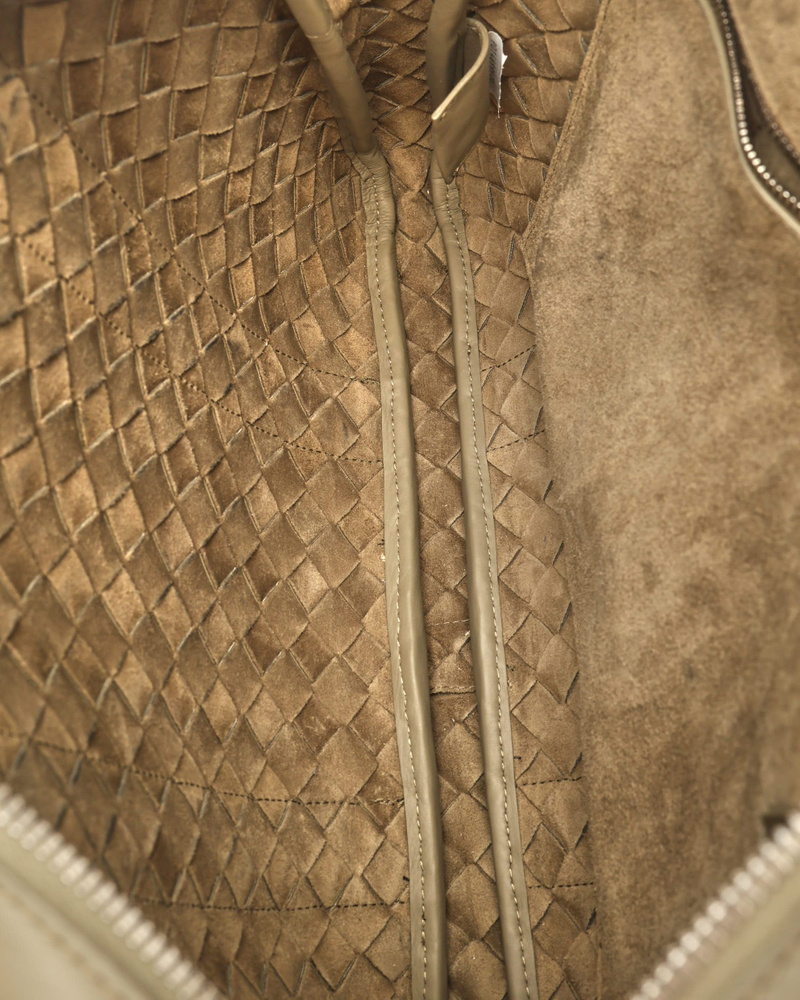 Bottega Veneta Intrecciato Slim Business Bag