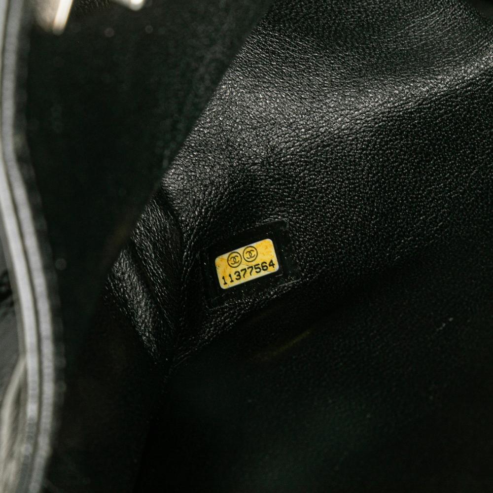 Chanel B Chanel Black Patent Leather Leather Patent Mademoiselle Lock Convertible Wrist Clutch France