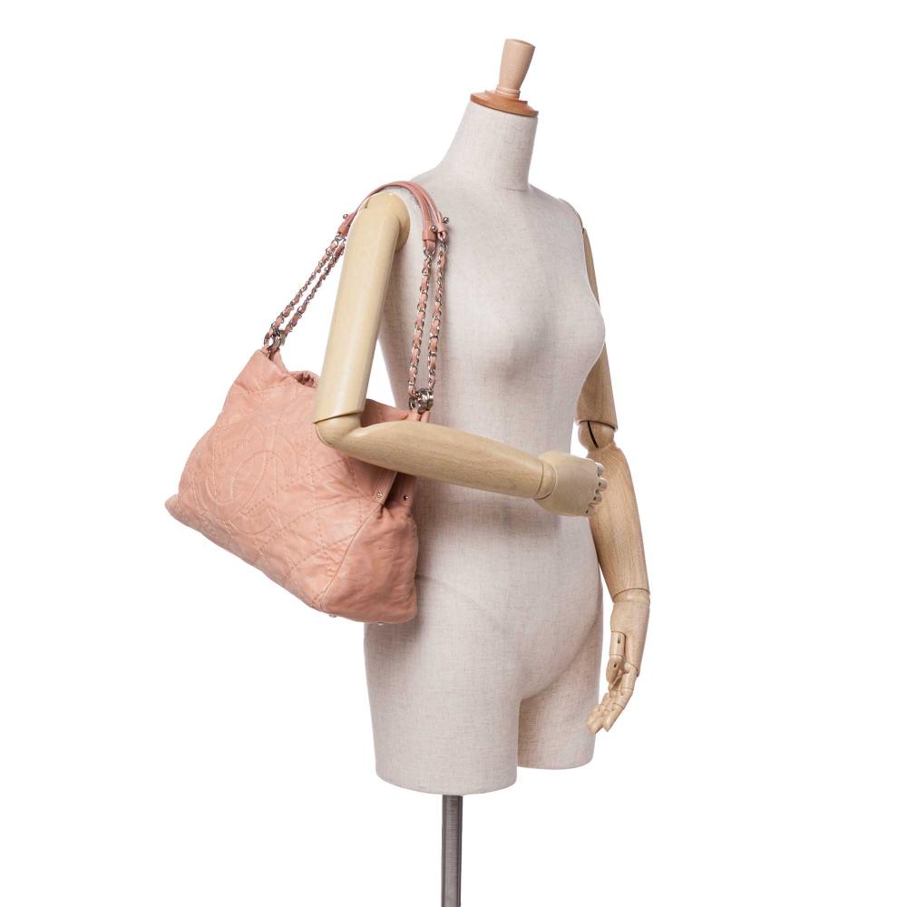 Chanel B Chanel Brown Nude Calf Leather Small Iridescent skin Sea Hit Tote Italy