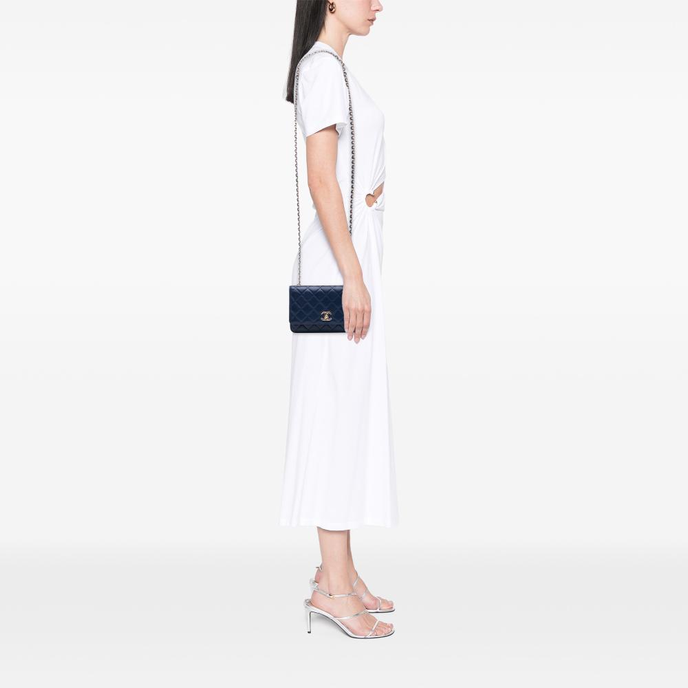 Chanel B Chanel Blue Navy Lambskin Leather Leather Lambskin Trendy CC Wallet On Chain Italy