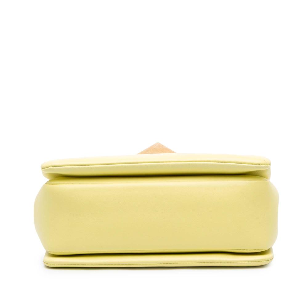 Valentino AB Valentino Yellow Light Yellow Nappa Leather Leather Nappa One Stud Chain Shoulder Bag Italy
