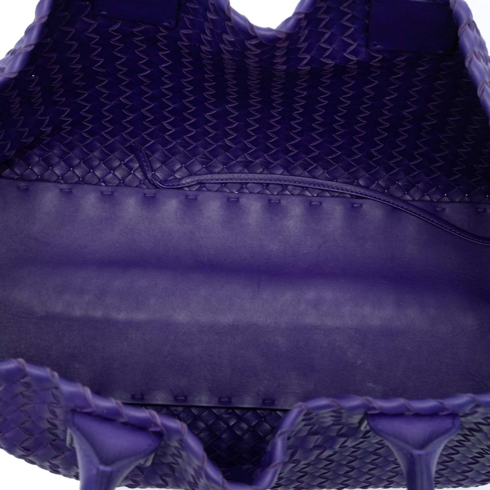 Bottega Veneta Purple Medium Lambskin Intreccio Cabat Tote Italy