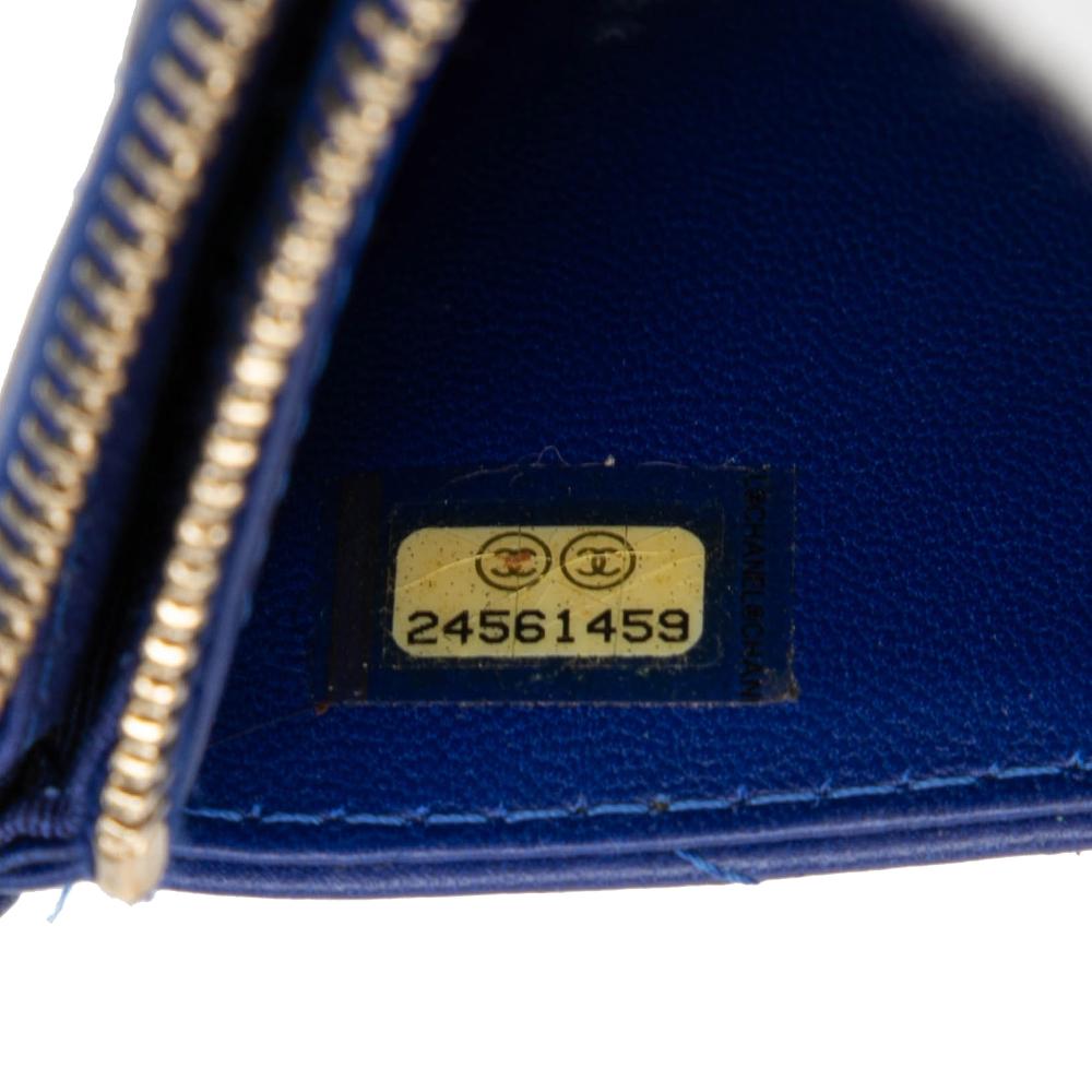 Chanel B Chanel Blue Calf Leather CC Chevron skin Zip Wallet Italy