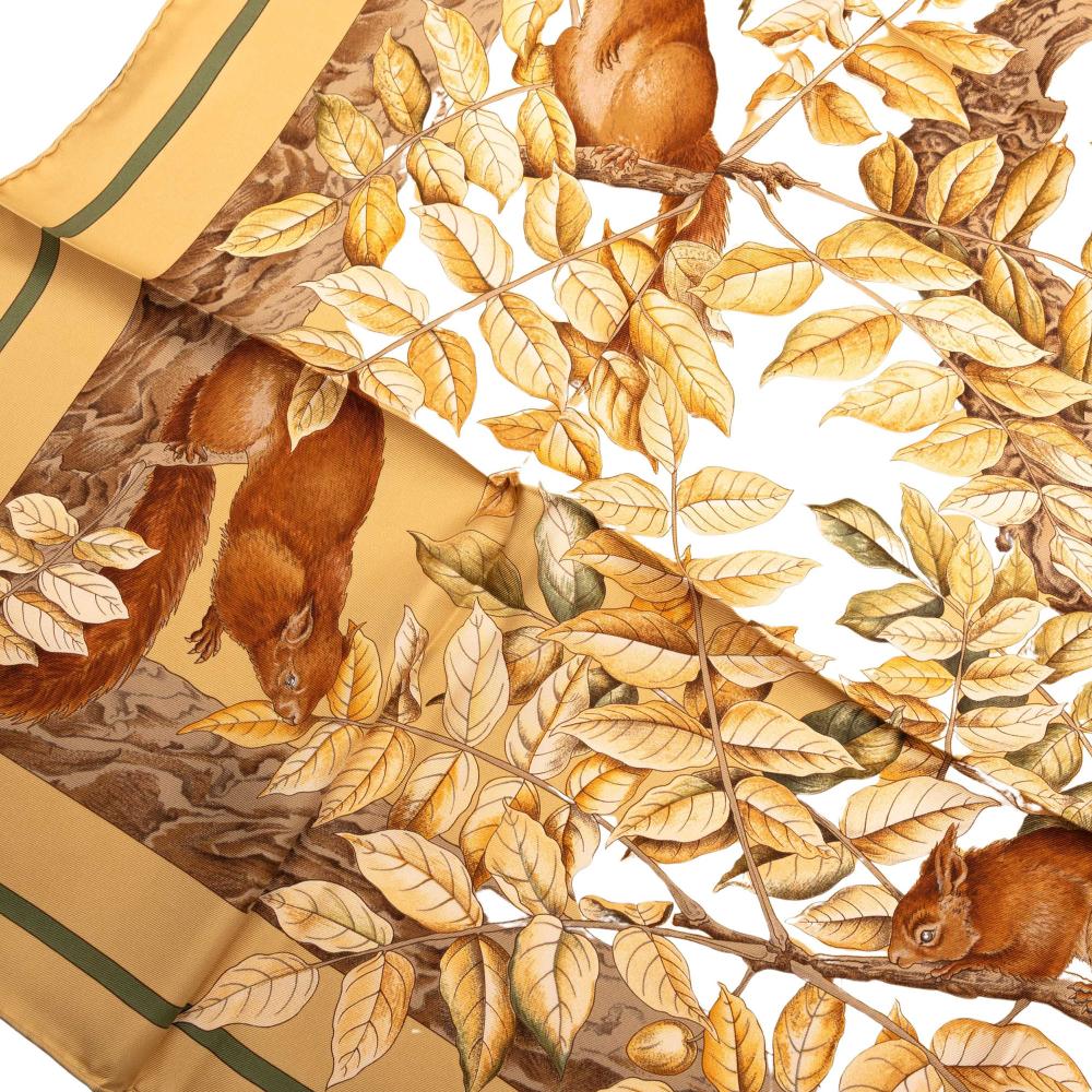 Hermès AB Hermès Brown Light Brown Silk Fabric Casse Noisette Scarf 90 France