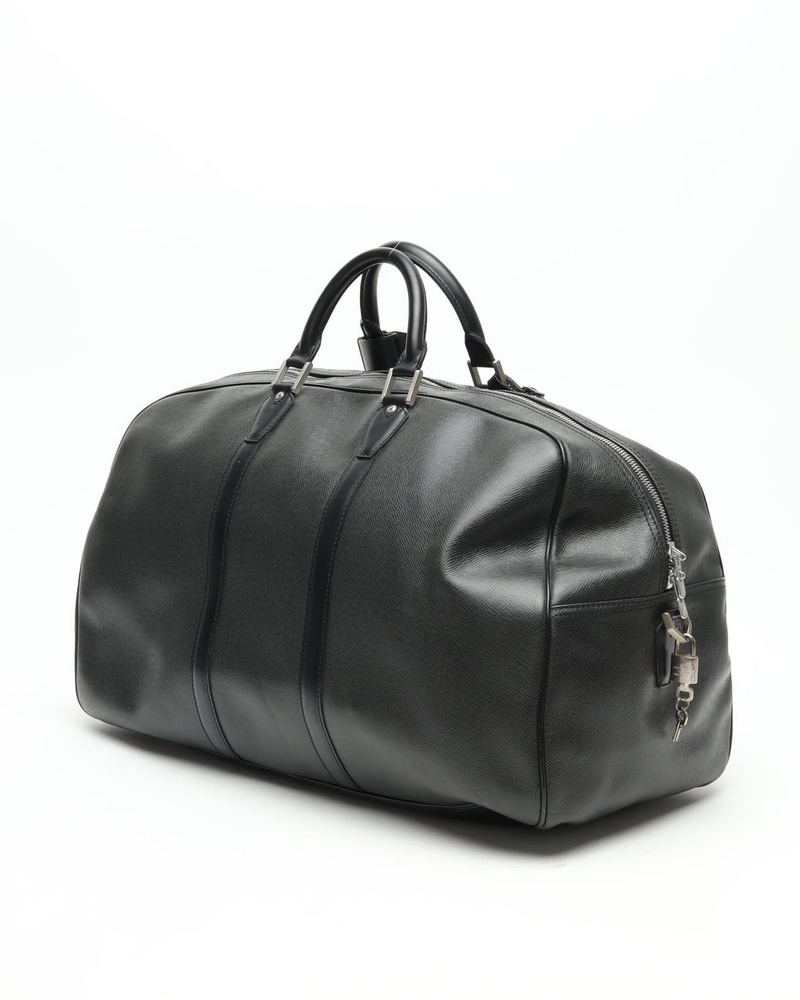 Louis Vuitton Taiga Kendall GM Weekend Bag