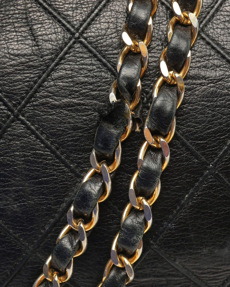 Chanel Quilted Chain Bag