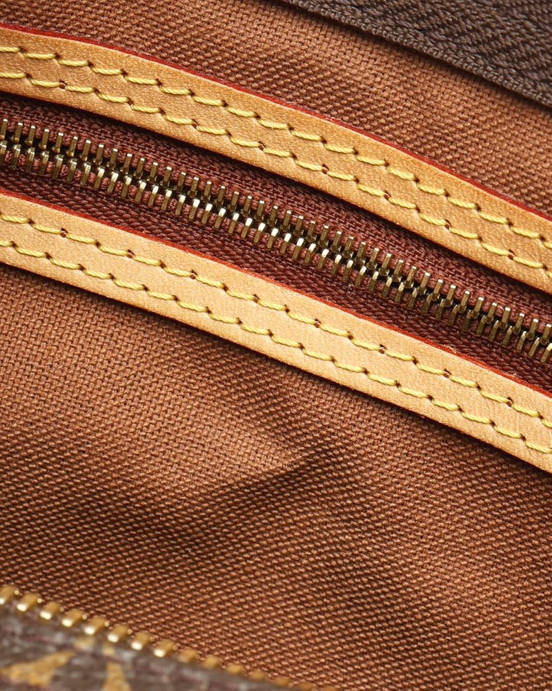 Louis Vuitton Monogram Speedy Bandoulière 25 Bag