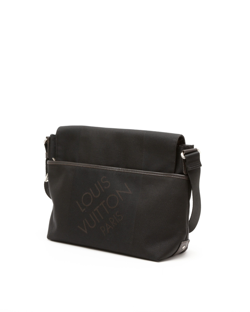 Louis Vuitton Damier Geant Loup Messenger Bag