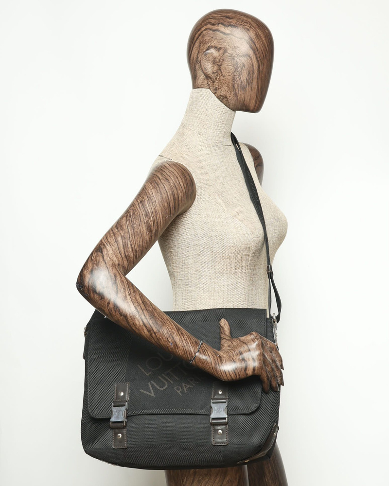 Louis Vuitton Damier Geant Loup Messenger Bag