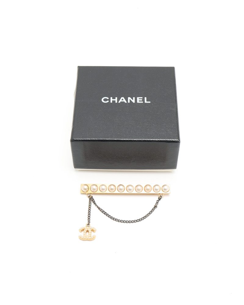 Chanel Coco Mark Pearl Brooch