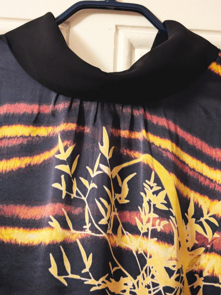 Marc Cain Robe soyeuse au sublime imprimé 34-36