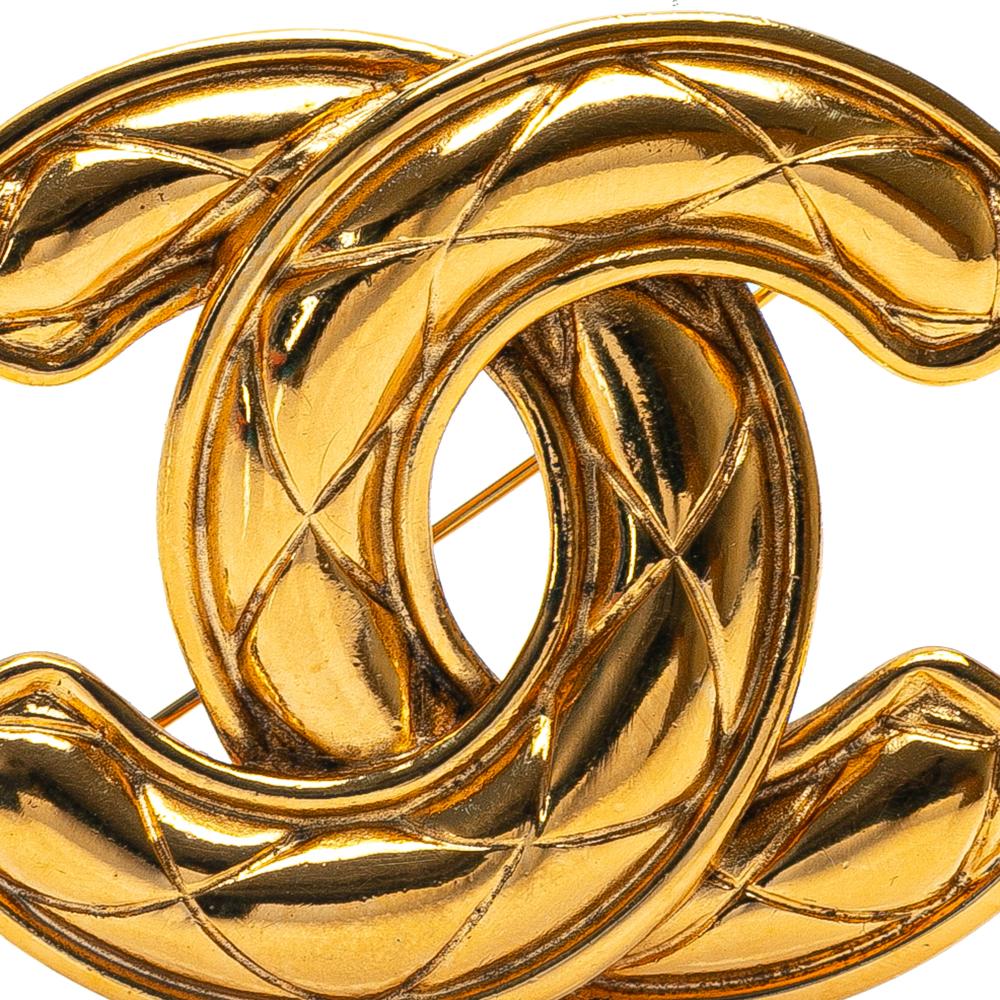 Chanel B Chanel Gold Gold Plated Metal CC Quilted Brooch France