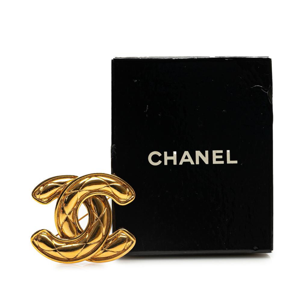 Chanel B Chanel Gold Gold Plated Metal CC Quilted Brooch France