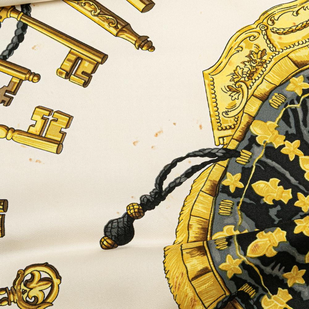 Hermès B Hermès White with Multi Silk Fabric Les Cles Scarf France