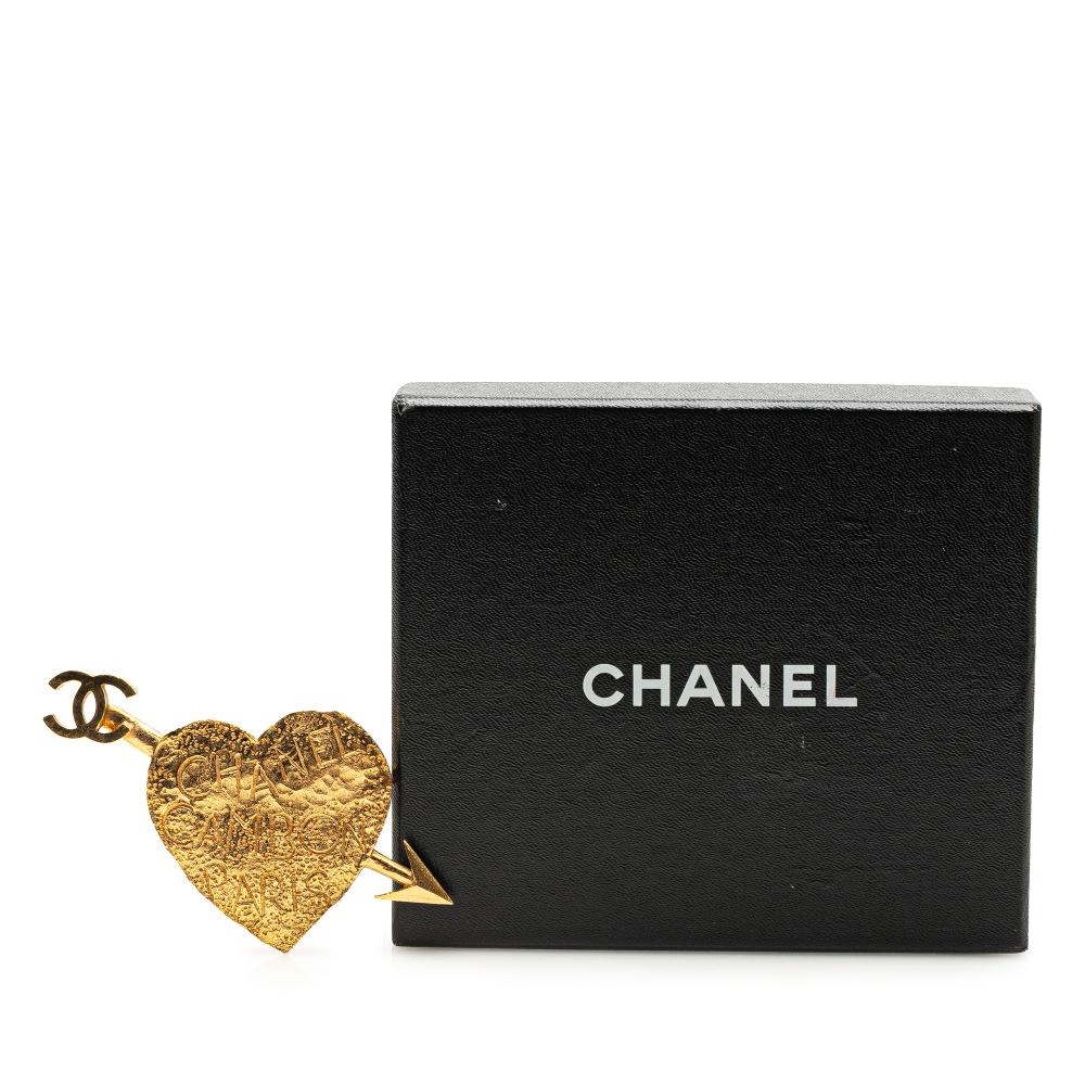 Chanel B Chanel Gold Gold Plated Metal CC Arrow and Heart Brooch France