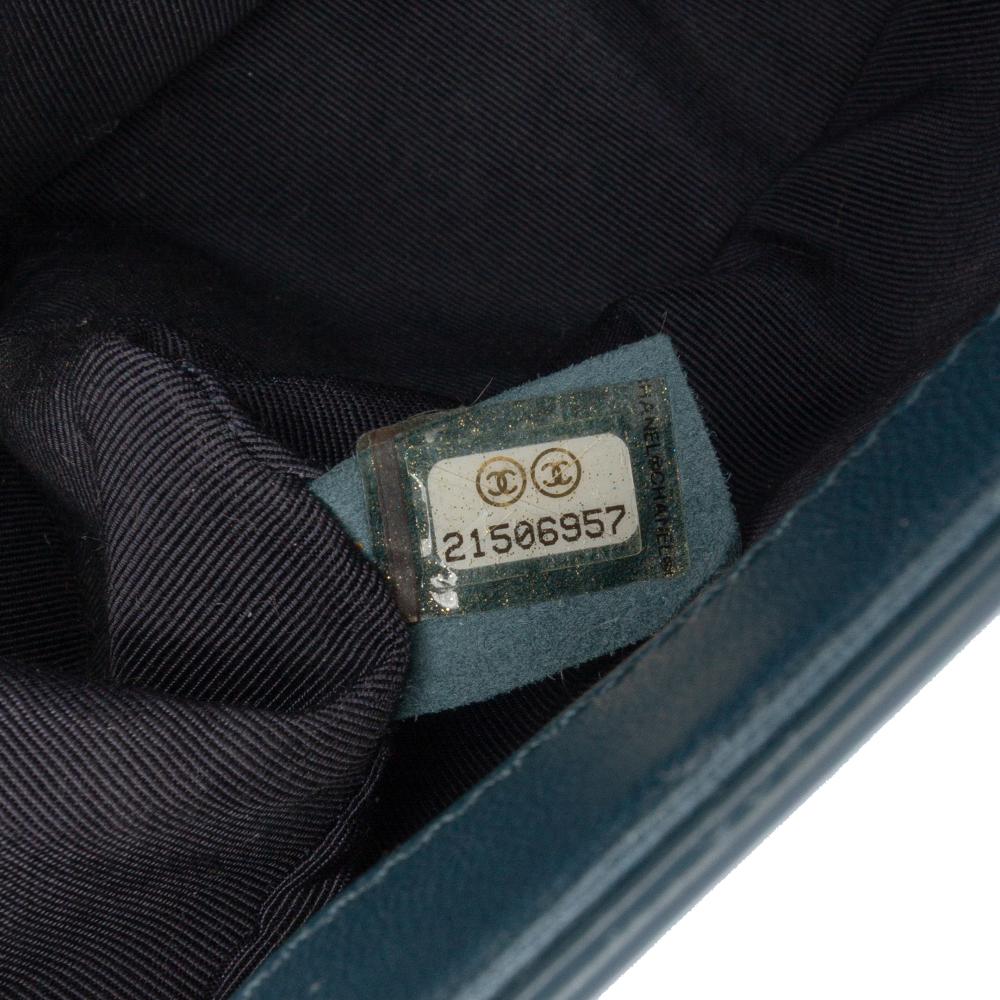 Chanel AB Chanel Blue Navy Calf Leather Old Medium Glazed skin Boy Flap France