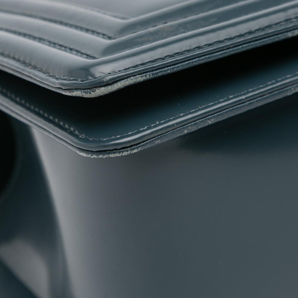 Chanel AB Chanel Blue Navy Calf Leather Old Medium Glazed skin Boy Flap France