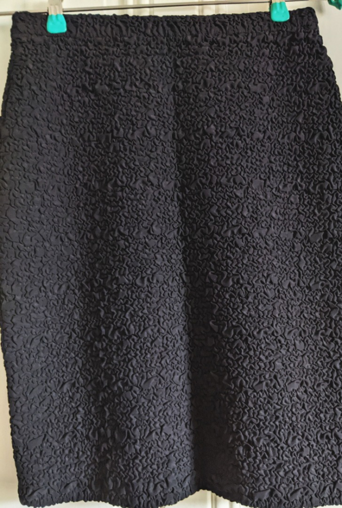 Escada Schwarzer texturierter Seidenrock 36