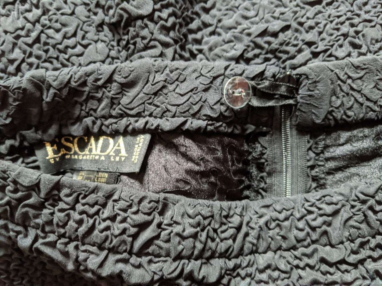 Escada Schwarzer texturierter Seidenrock 36