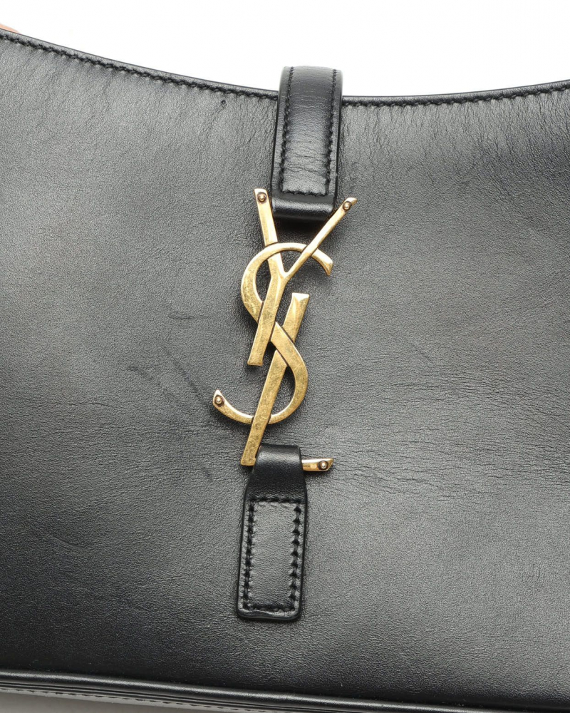 Saint Laurent Le 5 à 7 Hobo Bag
