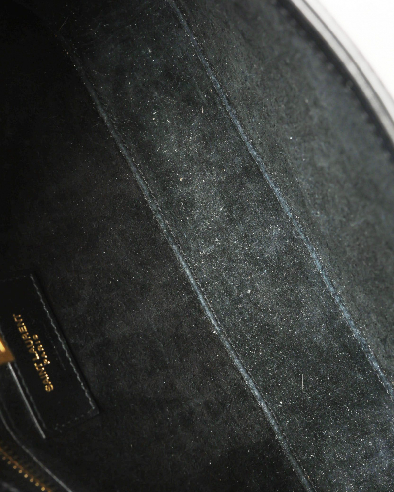 Saint Laurent Le 5 à 7 Hobo Bag