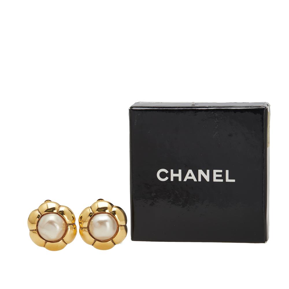 Chanel B Chanel Gold Gold Plated Metal Faux Pearl Flower Clip On Earrings France