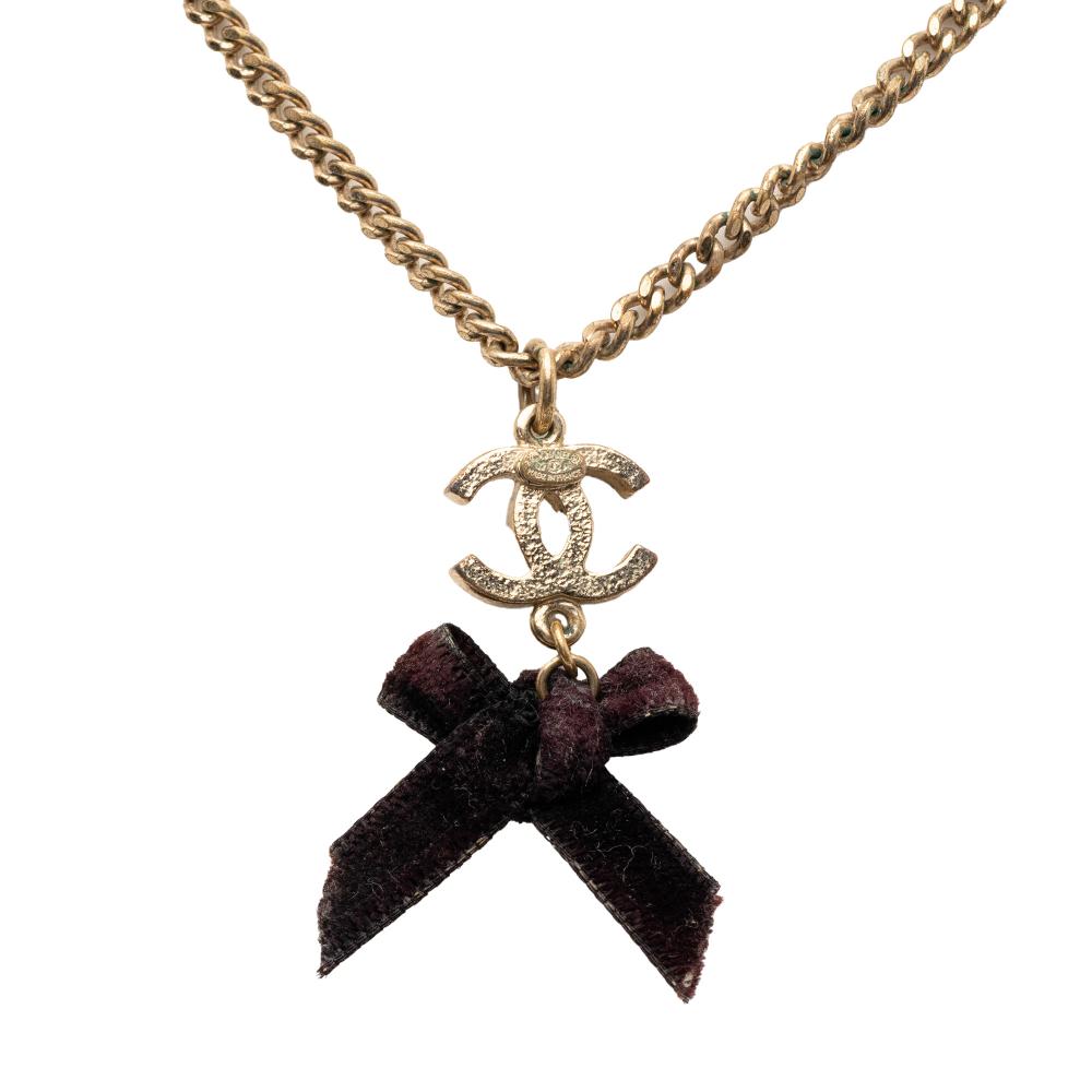Chanel B Chanel Gold Gold Plated Metal CC Enamel Velvet Bow Pendant Necklace France