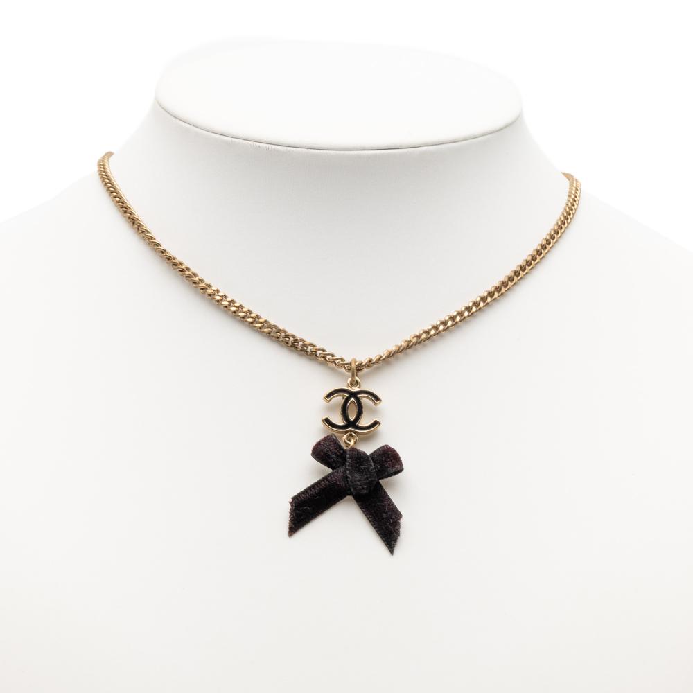 Chanel B Chanel Gold Gold Plated Metal CC Enamel Velvet Bow Pendant Necklace France