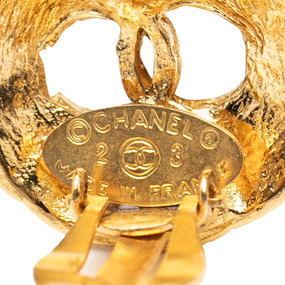 Chanel AB Chanel Gold Gold Plated Metal CC Round Clip On Earrings France