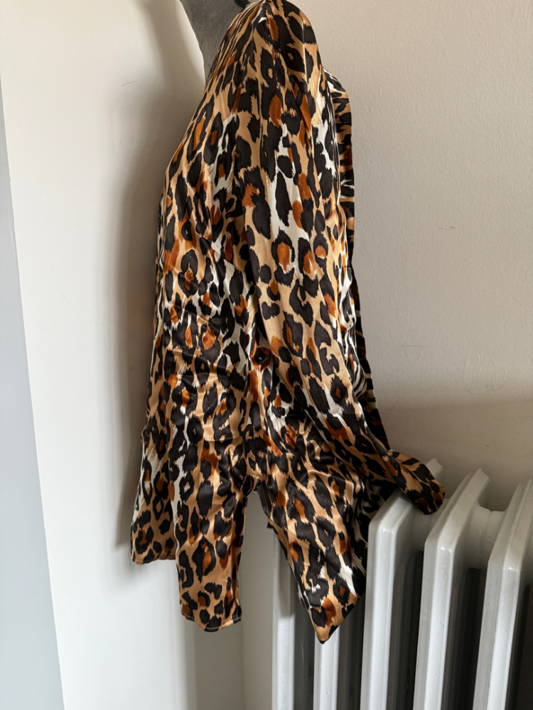 Eva Kayan Silk blouse