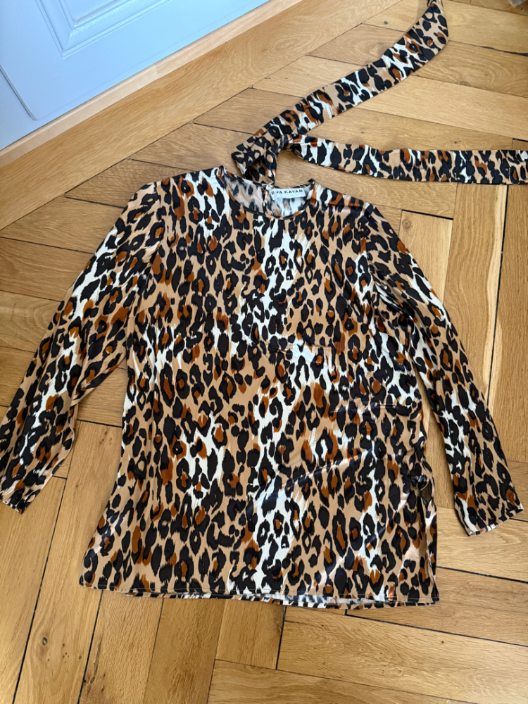 Eva Kayan Silk blouse