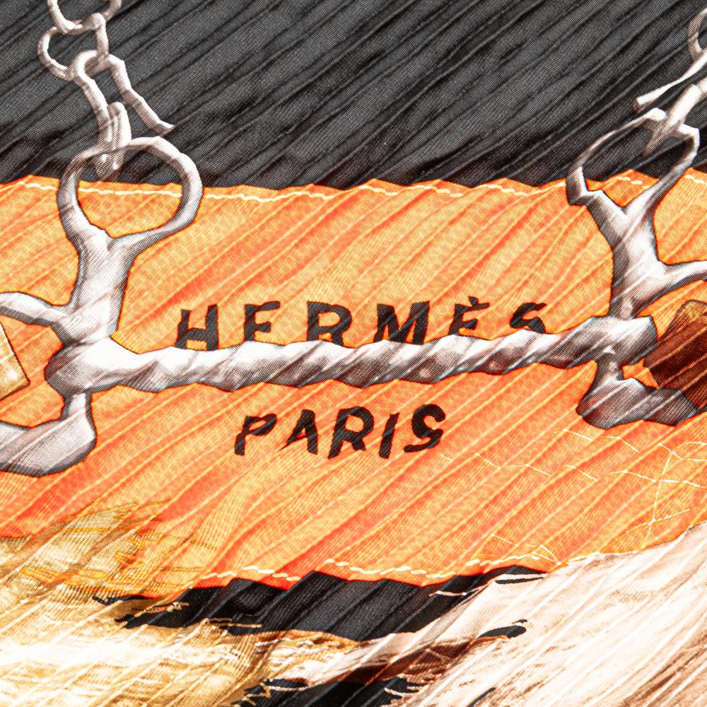 Hermès A Hermès Black Silk Fabric Projets Carres Plisse Scarf France