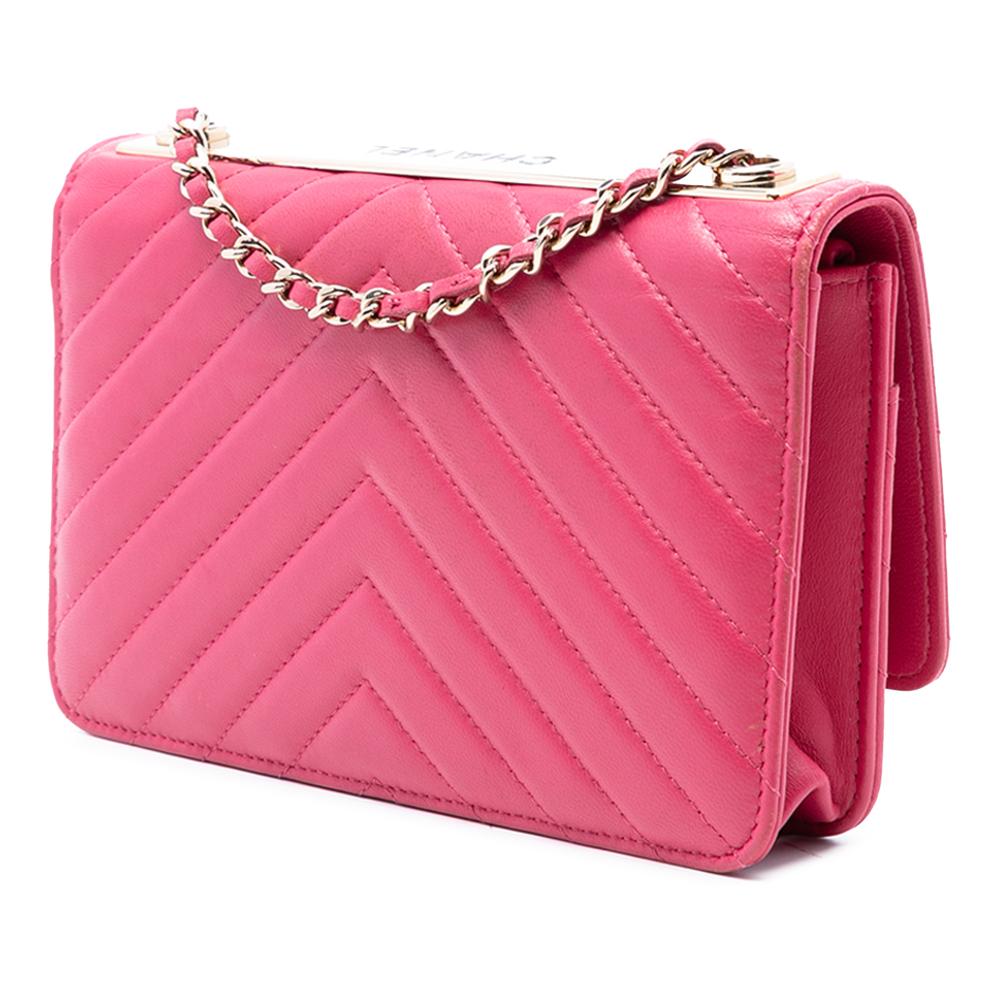 Chanel B Chanel Pink Lambskin Leather Leather Chevron Lambskin Trendy CC Chain Wallet on Chain Italy