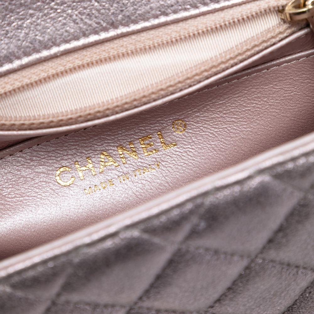 Chanel B Chanel Pink Rose Gold Calf Leather Mini Square Classic Iridescent skin Single Flap Italy