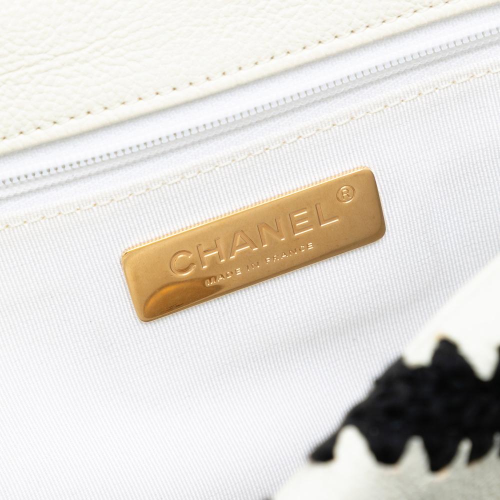 Chanel B Chanel White Ivory Calf Leather Medium Crochet skin 19 Flap France