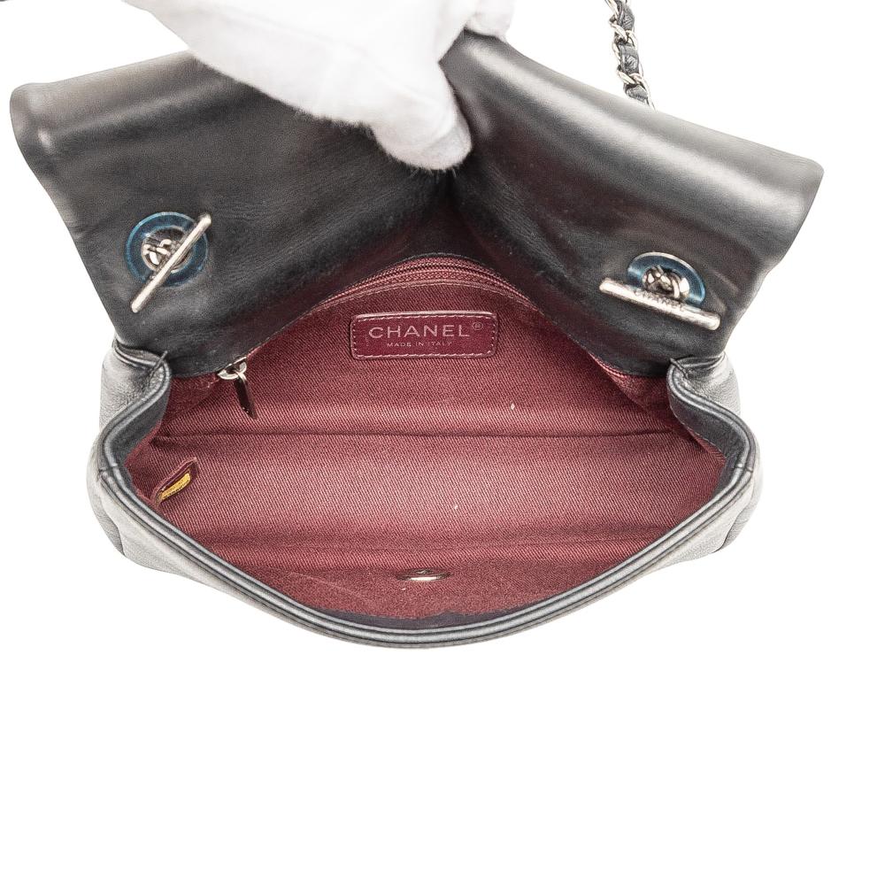 Chanel B Chanel Black Calf Leather Small Diamond Embossed skin New Chic Flap Italy