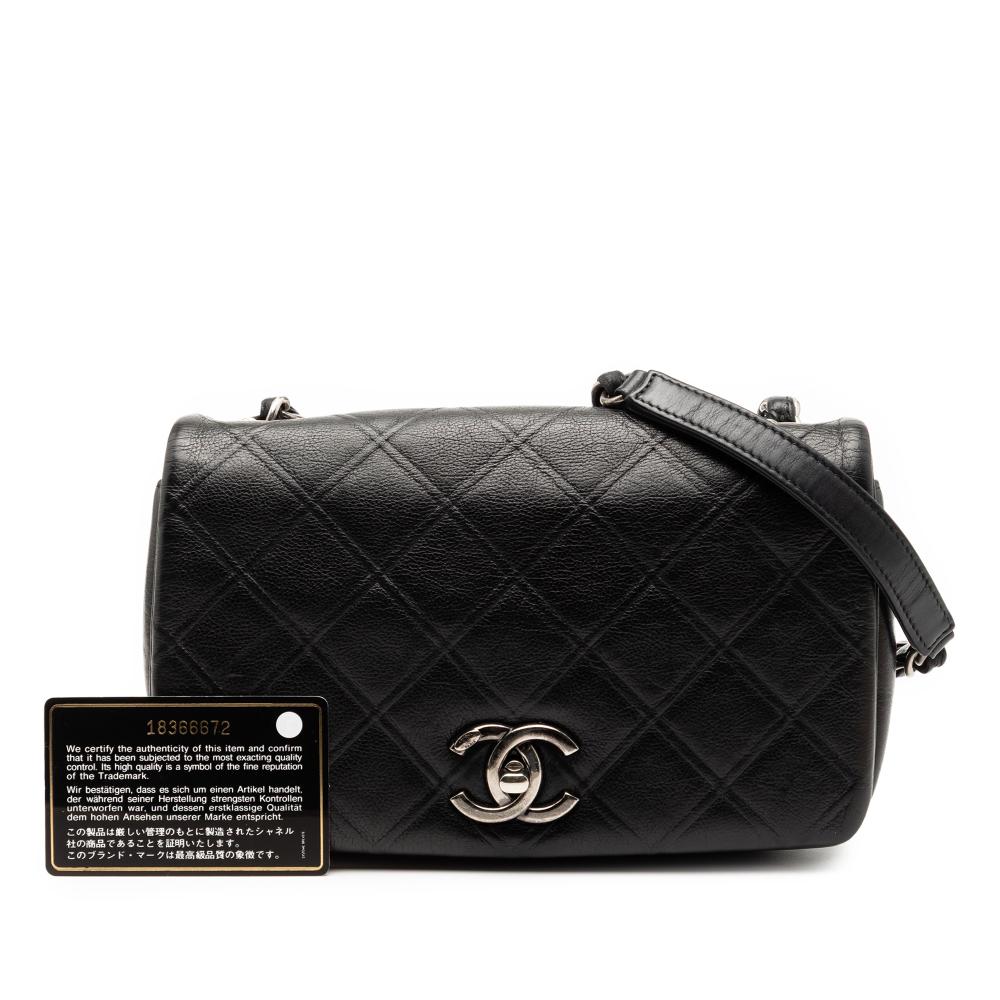 Chanel B Chanel Black Calf Leather Small Diamond Embossed skin New Chic Flap Italy