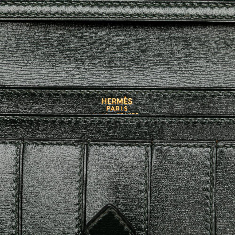 Hermès B Hermès Green Dark Green Calf Leather Box Bearn Wallet France