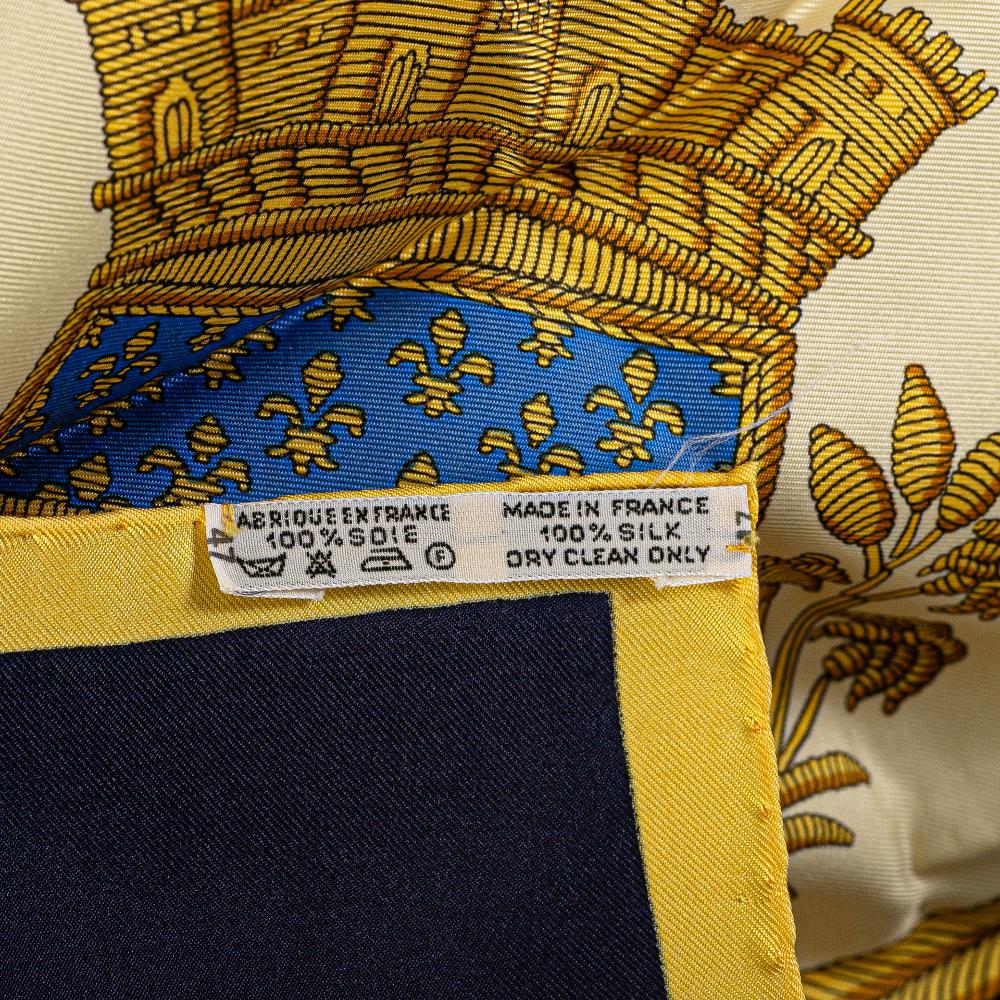 Hermès AB Hermès White Silk Fabric Les Armes de Paris Scarf France