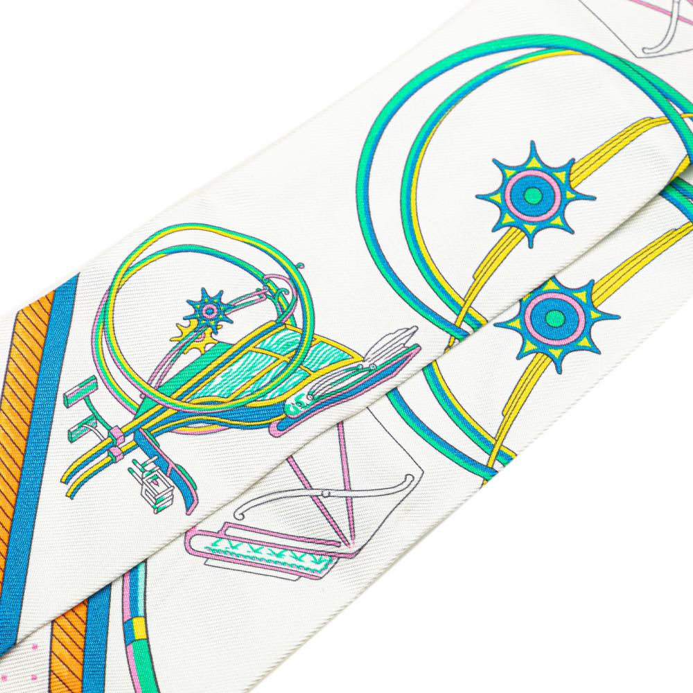 Hermès AB Hermès White Silk Fabric Les Voitures a Transformation Twilly Scarf France