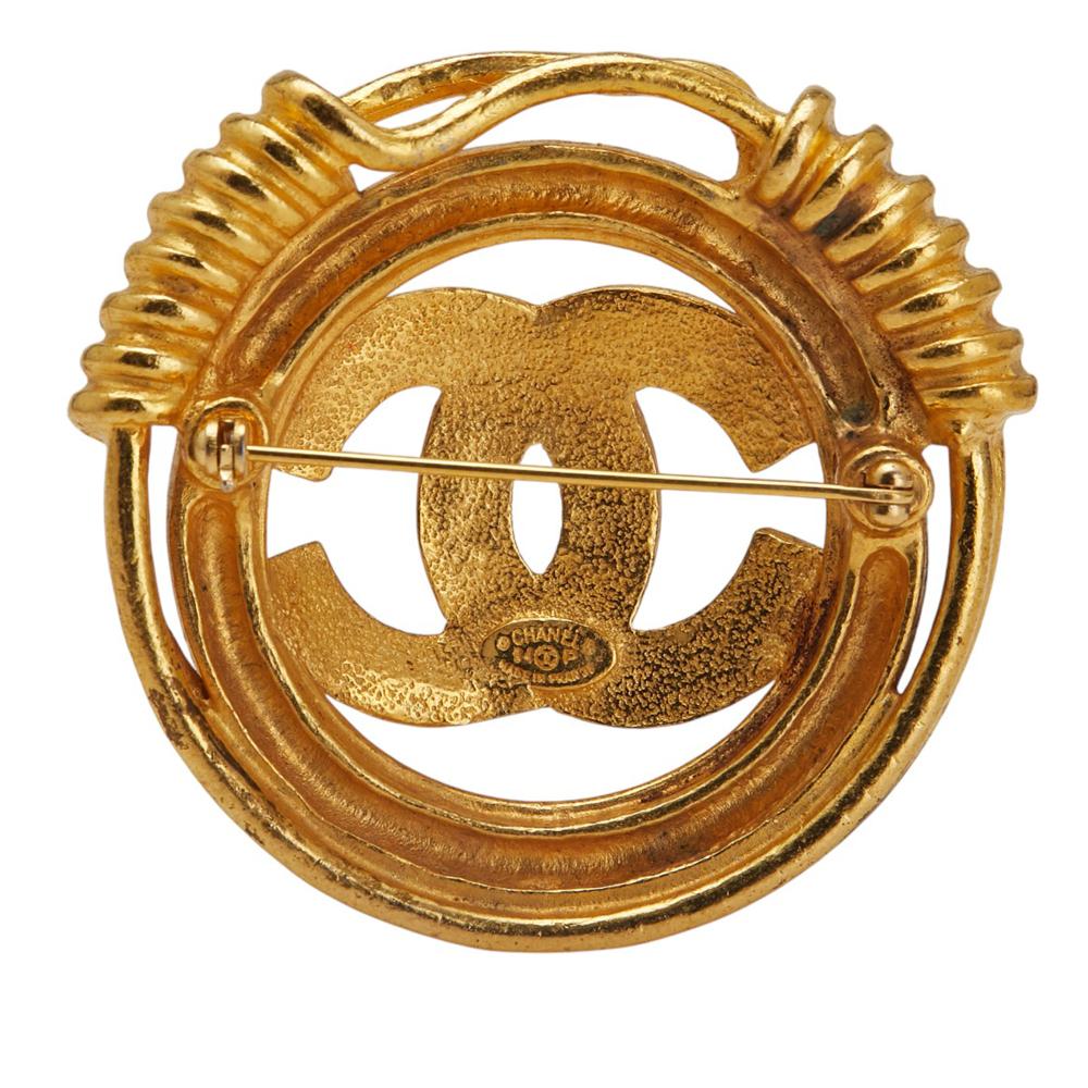 Chanel B Chanel Gold Gold Plated Metal CC Brooch France
