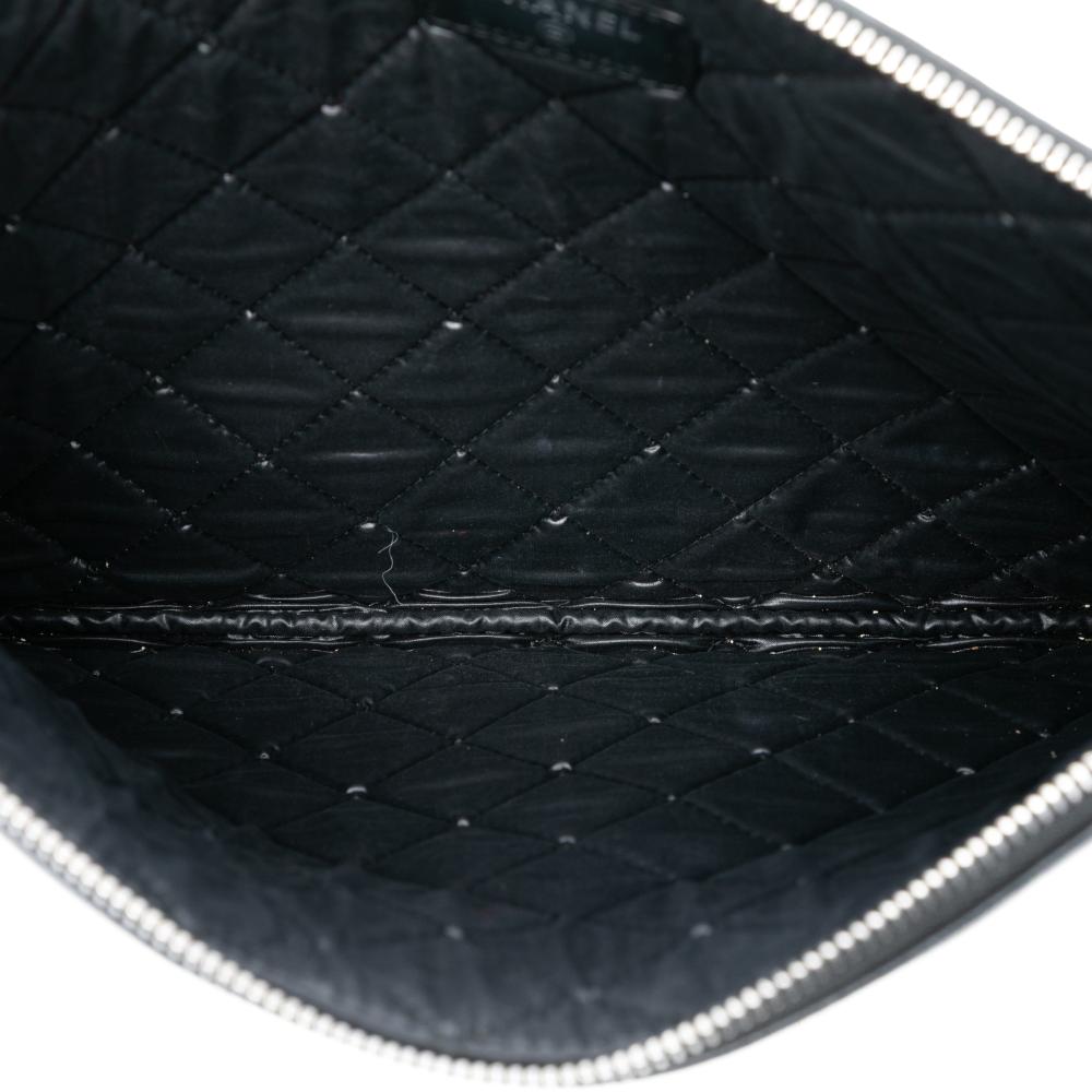 Chanel B Chanel Black Caviar Leather Leather Medium Caviar Deauville Studded O Case Clutch Italy
