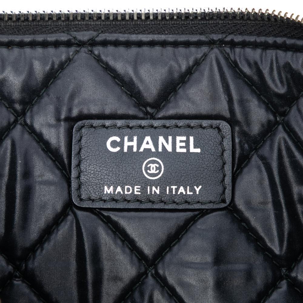 Chanel B Chanel Black Caviar Leather Leather Medium Caviar Deauville Studded O Case Clutch Italy