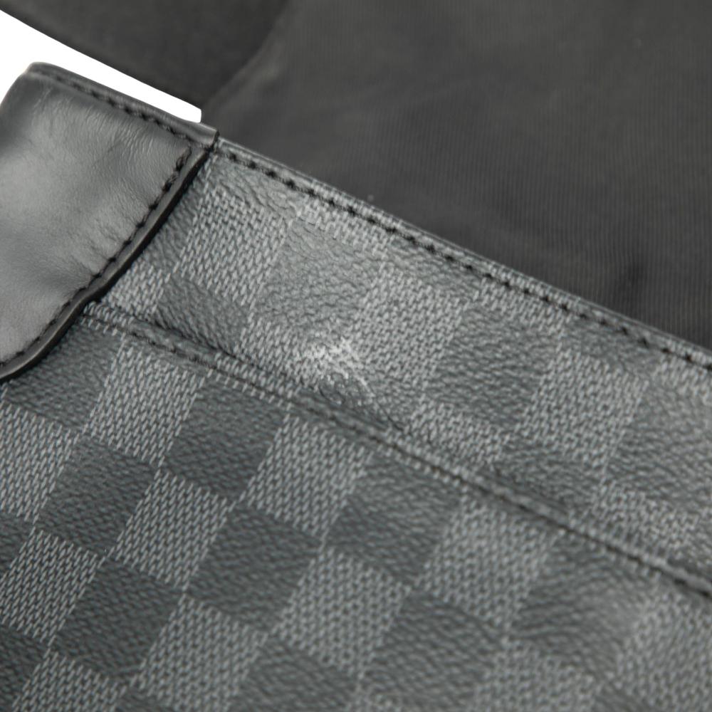 Louis Vuitton B Louis Vuitton Black Damier Canvas Fabric Damier Graphite District PM Spain